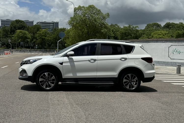 Used Dongfeng Aeolus AX7 2018 Classic 1.4T Manual Luxury Model
