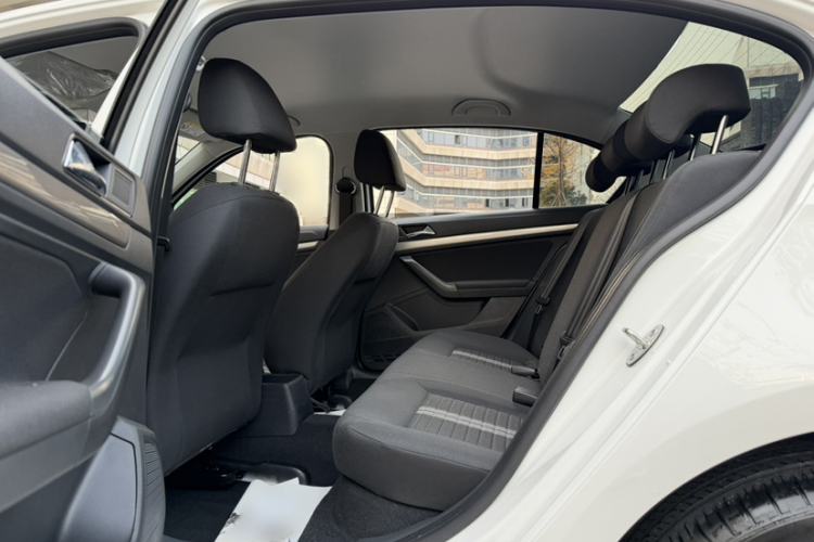 Used Volkswagen Lavida 2019 Lavida Start 1.5L Automatic Trendy Version China VI Standard
