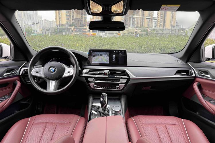 Used BMW 5 Series 2022 Second Facelift 530Li Leading Edition M Sport Package
