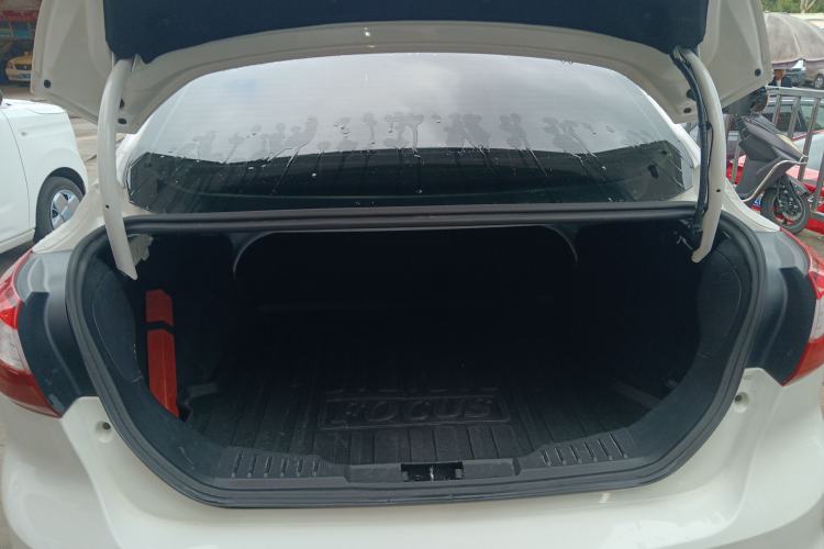 Used Ford Focus 2012 Sedan 1.6L Automatic Comfort Model