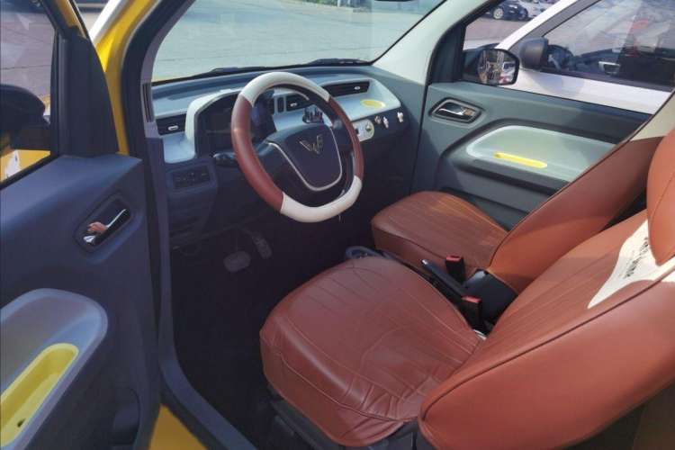 Used Wuling Hongguang MINIEV 2021 Macaron Premium Model – Lithium Iron Phosphate
