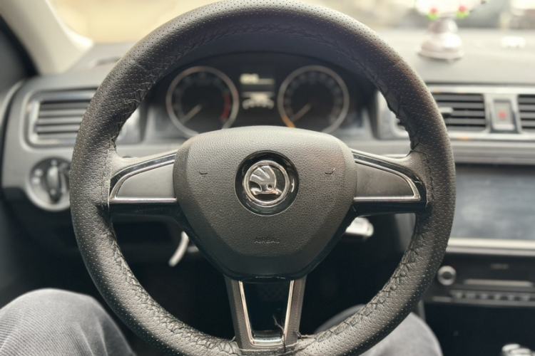 Used Skoda Rapid Spaceback 2016 1.6L Automatic Smart Drive Edition