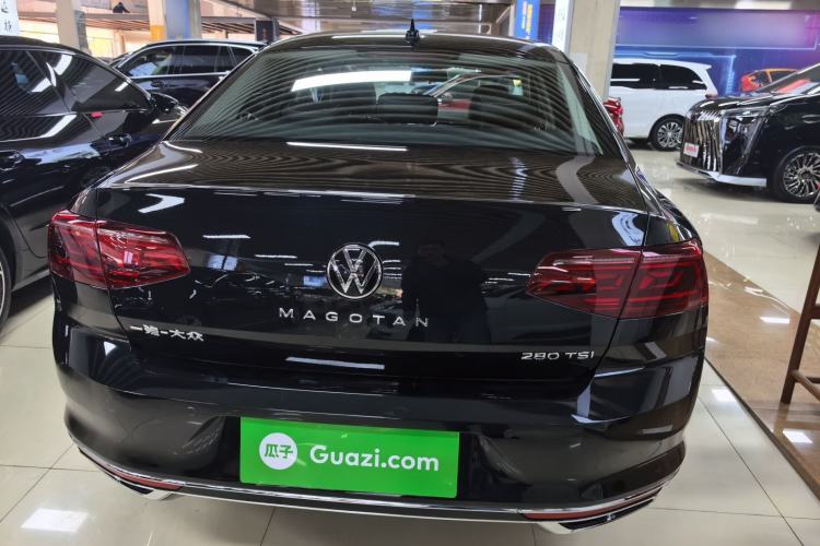 Used Volkswagen Magotan 2025 Zhongxiang Version 280TSI DSG Comfort Edition
