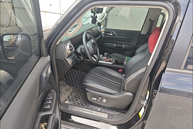 Used Tank 300 2023 City Edition 2.0T—Stylish as Ever