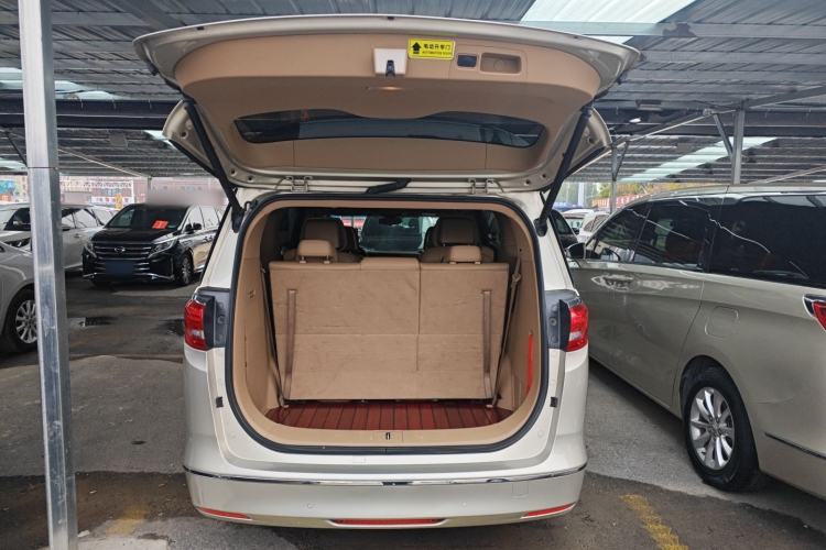 Used Buick GL8 2017 ES 28T Luxury Model China V Standard
