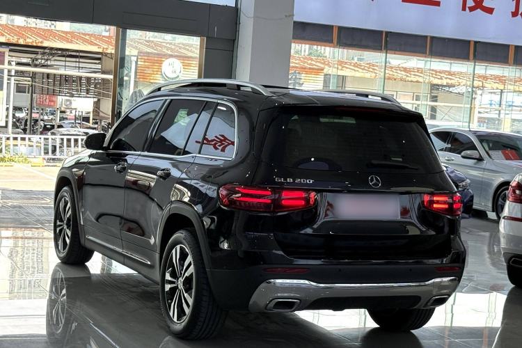 Used Mercedes-Benz GLB 2024-Year Restyled GLB 200 Dynamic Edition
