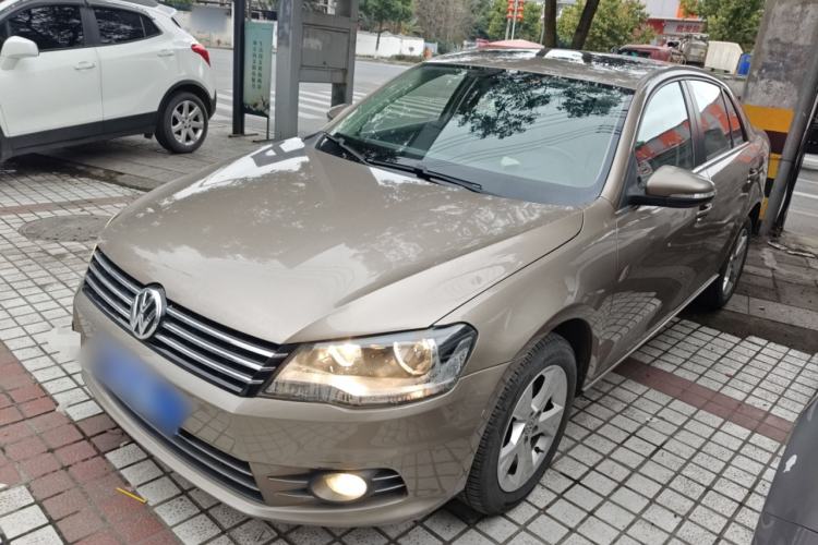 Used Volkswagen Bora 2015 Value Edition 1.6L Automatic Comfort Version