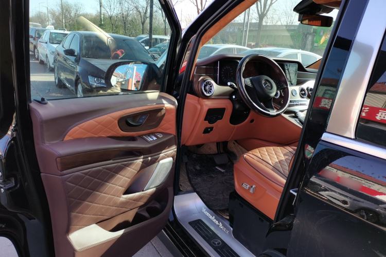 Used Mercedes-Benz Vito 2021 2.0T Elite Version 7 Seats
