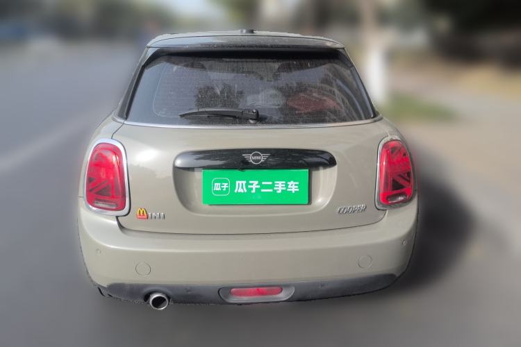 Used  MINI 2018 1.5T COOPER Classic Edition Five-Door Version
