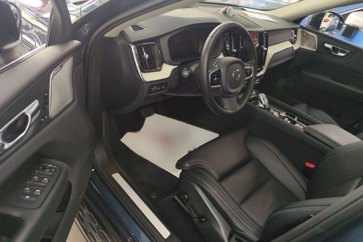 Used Volvo XC60 New Energy 2021 T8 e-Drive Hybrid Luxury Edition
