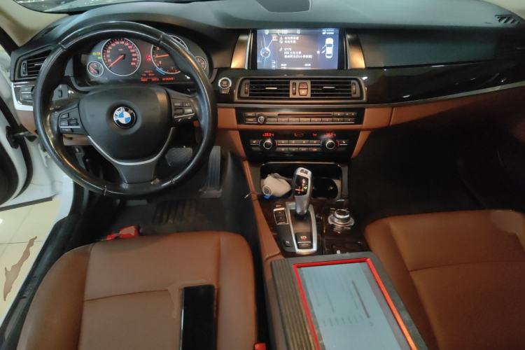 Used BMW 5 Series 2017 525Li Leading Model
