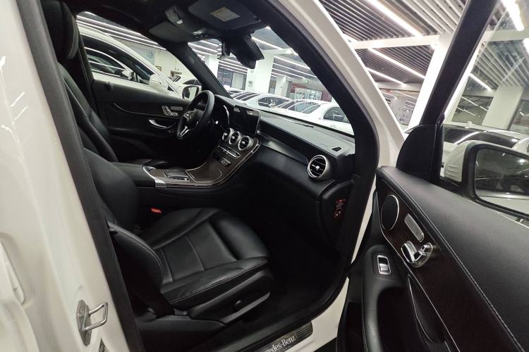 Used Mercedes-Benz GLC 2020 GLC 300 L 4MATIC Dynamic Edition
