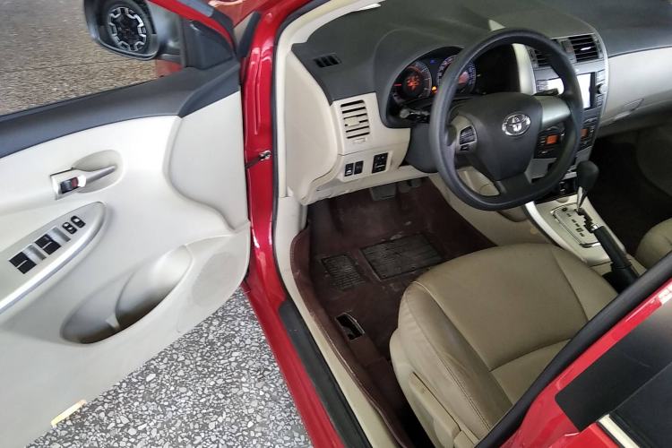 Used Toyota Corolla 2013 Special Edition 1.8L CVT ZhiKu GL-i
