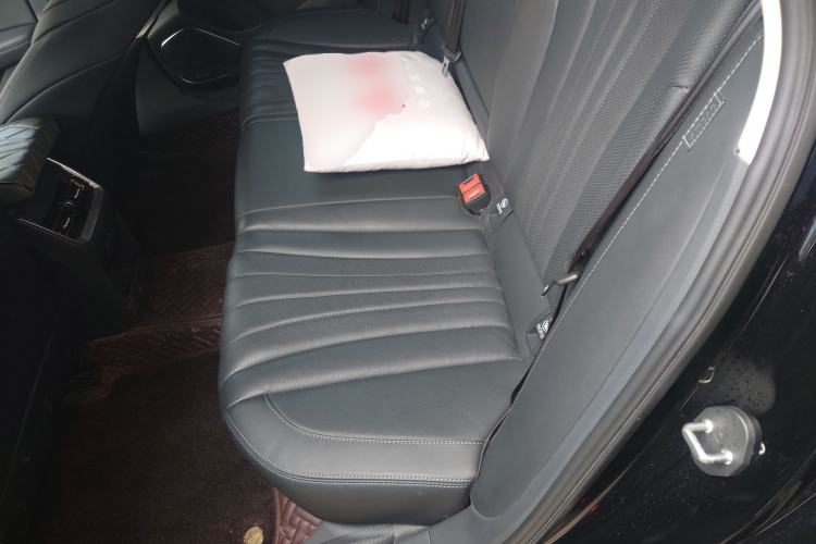 Used Hongqi H5 2023 2.0T Automatic Smart Connect Flagship Edition