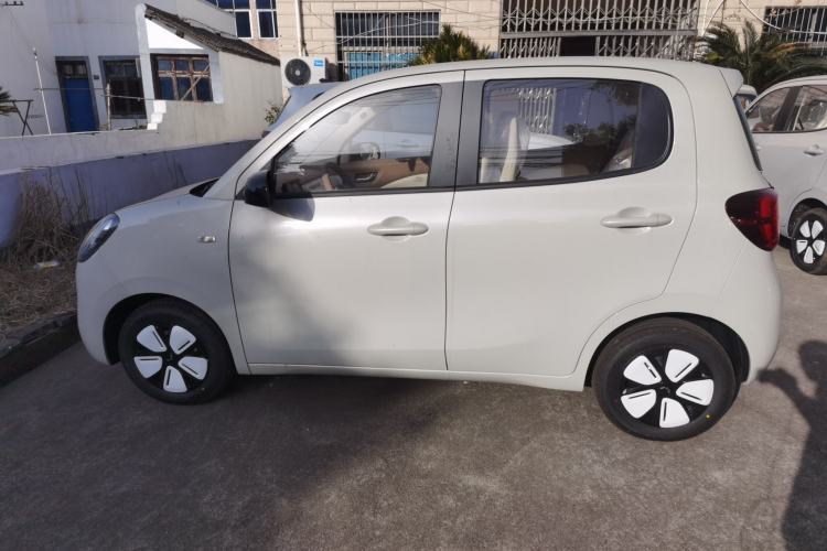 Used Wuling Hongguang MINIEV 2025 Four-Door Version Advanced Edition
