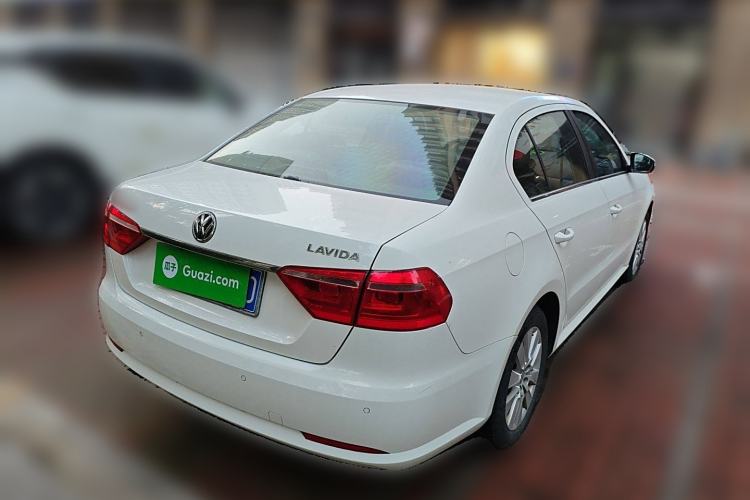 Used Volkswagen Lavida 2013 1.6L Manual Comfort Edition
