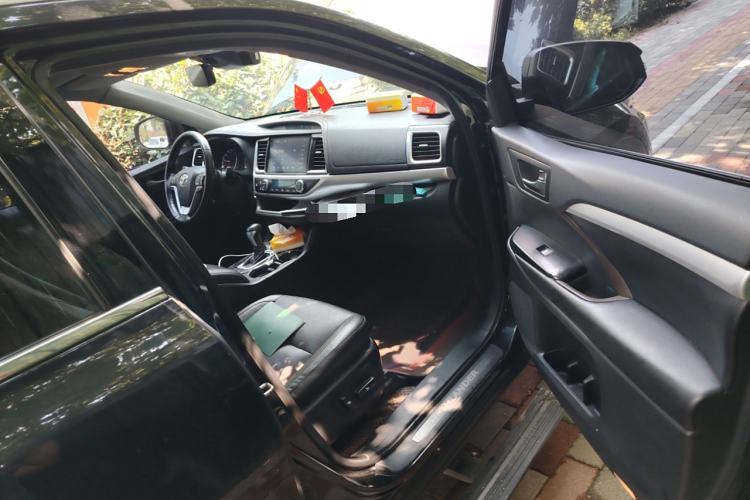 Used Toyota Highlander 2018 2.0T Four-Wheel Drive Prestige Version 7 Seats China VI Standard
