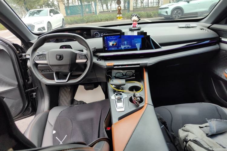 Used Changan UNI-V 2022 1.5T Prestige Version