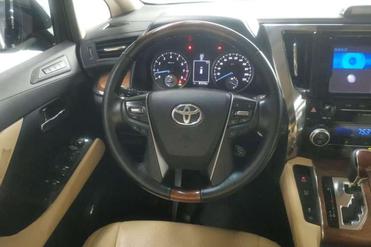 Used Toyota Alphard 2018 3.5L Prestige Edition
