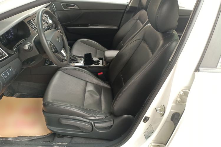 Used Hyundai Mistra 2014 1.8L Automatic Smart GLS
