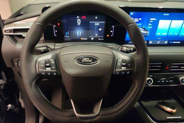 Used Ford Edge 2021 PLUS EcoBoost 245 Two-Wheel-Drive Platinum Edition 5 Seats
