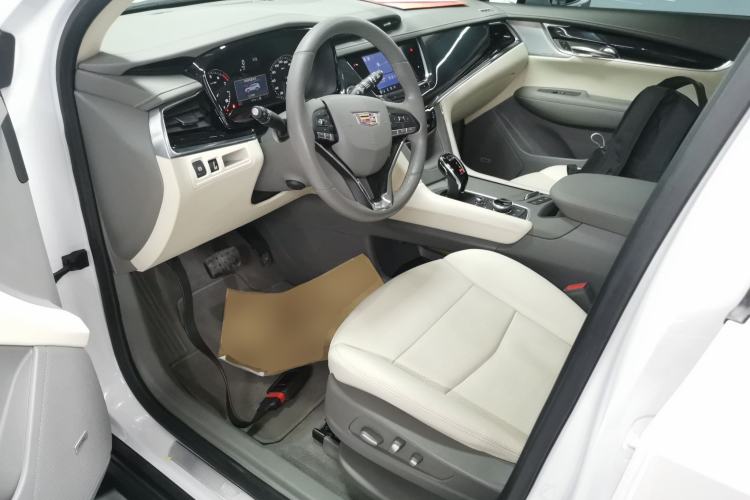 Used Cadillac XT6 2022 2.0T Six-Seater Four-Wheel Drive Luxury Version
