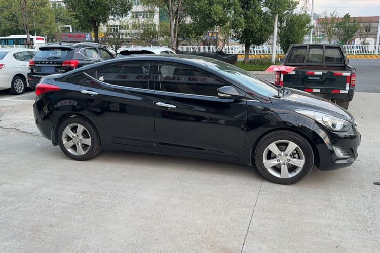 Used Hyundai Elantra 2013 1.6L Automatic Luxury Model
