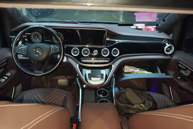 Used Mercedes-Benz Vito 2021 2.0T Elite Version 7 Seats
