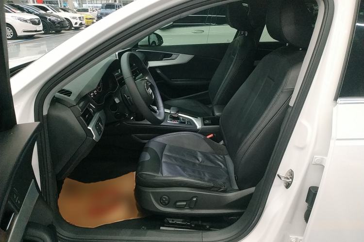 Used Audi A4L 2019 40 TFSI Fashion Version China V
