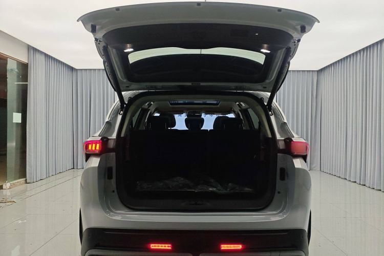 Used  Shanhai L7 2024 1.5T 120km ULTRA 7-Seater