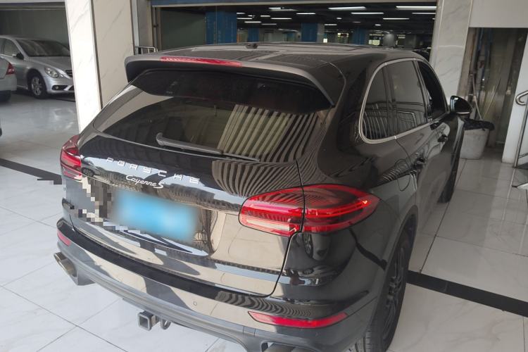 Used Porsche Cayenne 2015 3.6L automatic transmission U.S. specification
