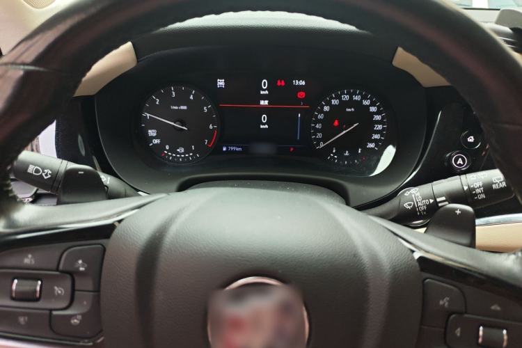 Used Buick Enclave 2022 652T 4x4 Avenir 6-Seater
