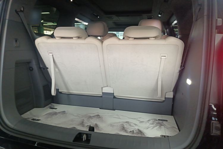 Used Zeekr 009 2022 WE Edition
