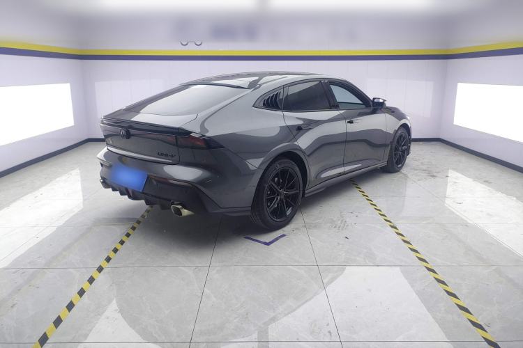 Used Changan UNI-V 2022 1.5T Prestige Version
