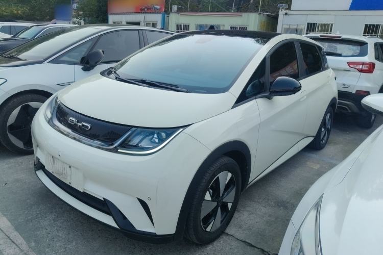 Used BYD Dolphin 2023 420 km Fashion Edition
