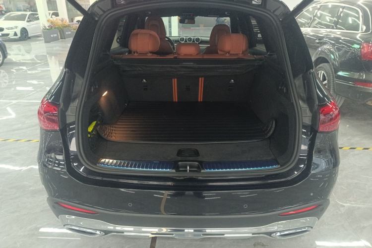 Used Mercedes-Benz GLC 2023 GLC 260 L 4MATIC Luxury Model 5 Seats