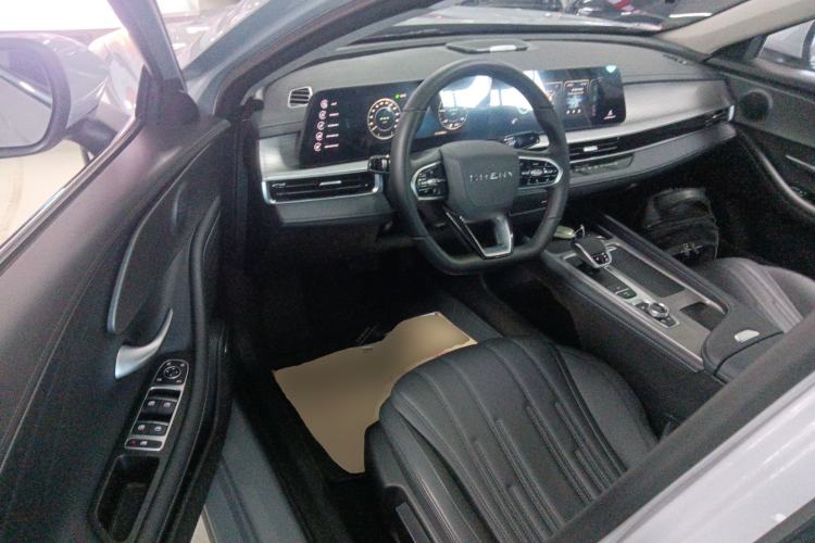 Used Chery Fengyun A8 2025 Model 70km Basic Version