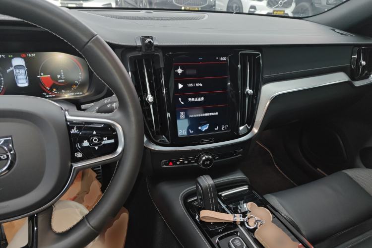 Used Volvo S60 New Energy 2020 T8 eDrive Hybrid All-Wheel Drive Smart Luxury Sport Edition