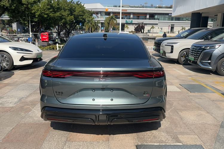 Used BYD Han L 2025 DM-i 200KM LiDAR Luxury Model
