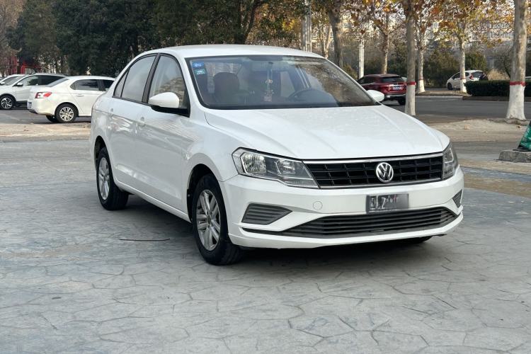 Used Volkswagen Jetta 2017 1.4L Manual Fashion Edition
