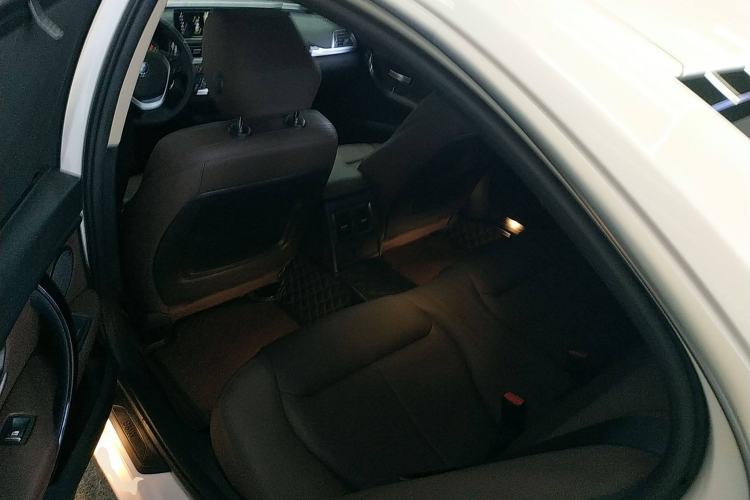 Used BMW 3 Series 2019 320Li Fashion Model
