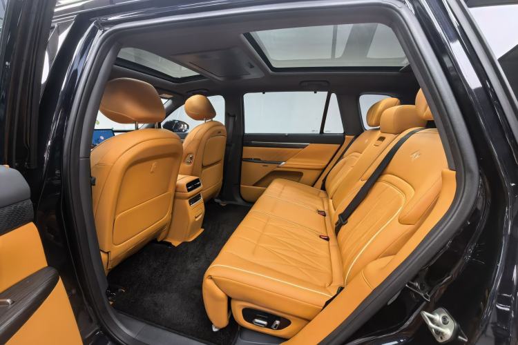 Used Dongfeng eπ eπ008 2025 636Max All-Electric 5-Seater
