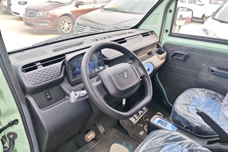 Used REACH MINI Truck 2025 Model 150 km Van—Aggressive Edition
