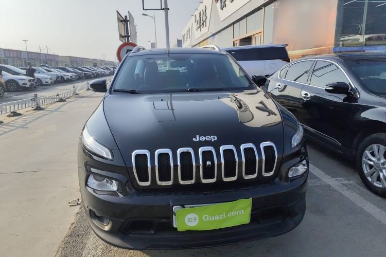 Used  Cherokee 2016 2.4L Leading Edition
