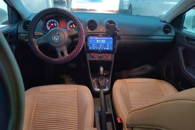 Used Volkswagen Jetta 2015 Value Edition 1.6L Automatic Fashion Version
