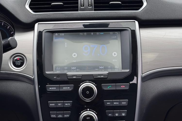 Used Haval H2 2016 Red-Label 1.5T Automatic Two-Wheel Drive Luxury Model
