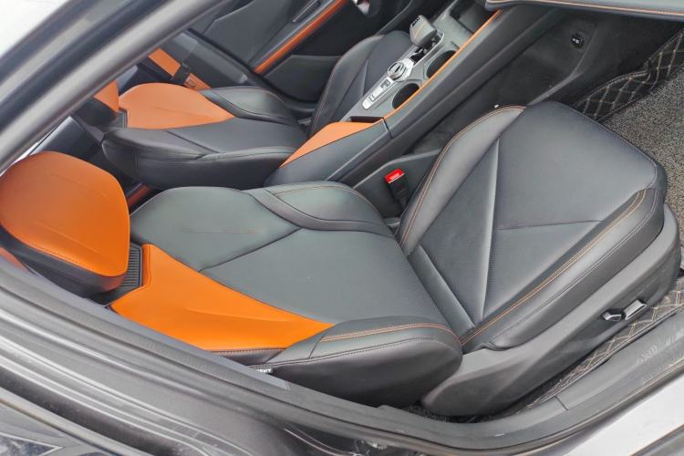 Used Changan UNI-V 2022 1.5T Smart Navigation Version