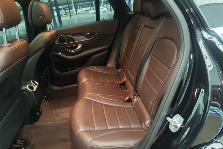 Used Mercedes-Benz GLC 2019 Facelift GLC 260 L 4MATIC Luxury Model
