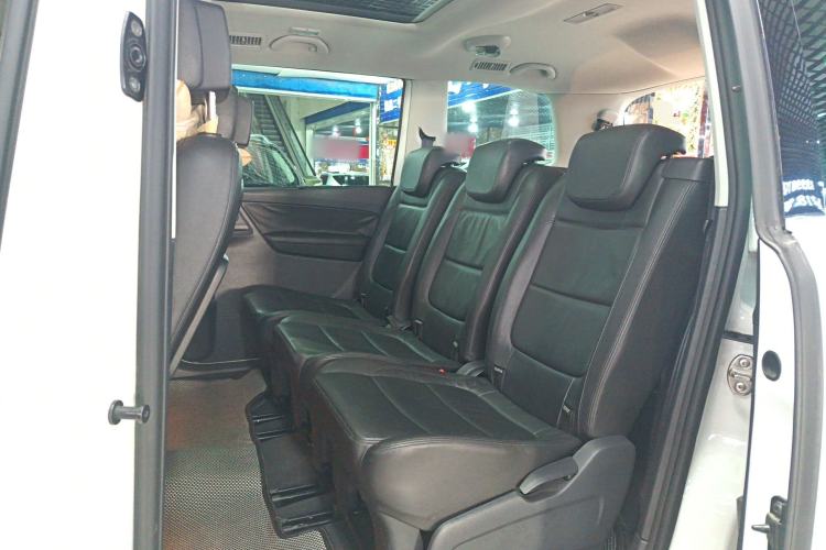 Used Volkswagen Sharan 2013 1.8TSI Comfort Model
