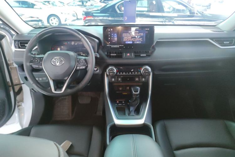 Used Toyota RAV4 2023 2.0L CVT Two-Wheel Drive 20th Anniversary Platinum Edition
